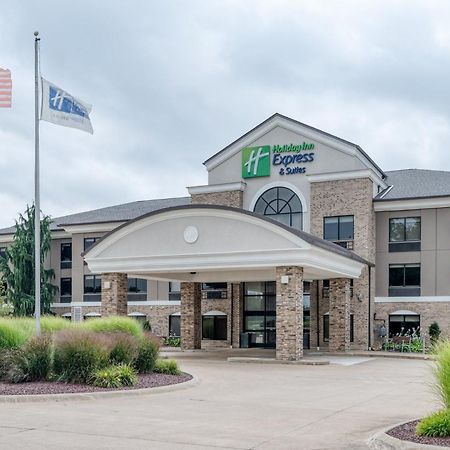 Holiday Inn Express & Suites Wadsworth By Ihg Exteriör bild