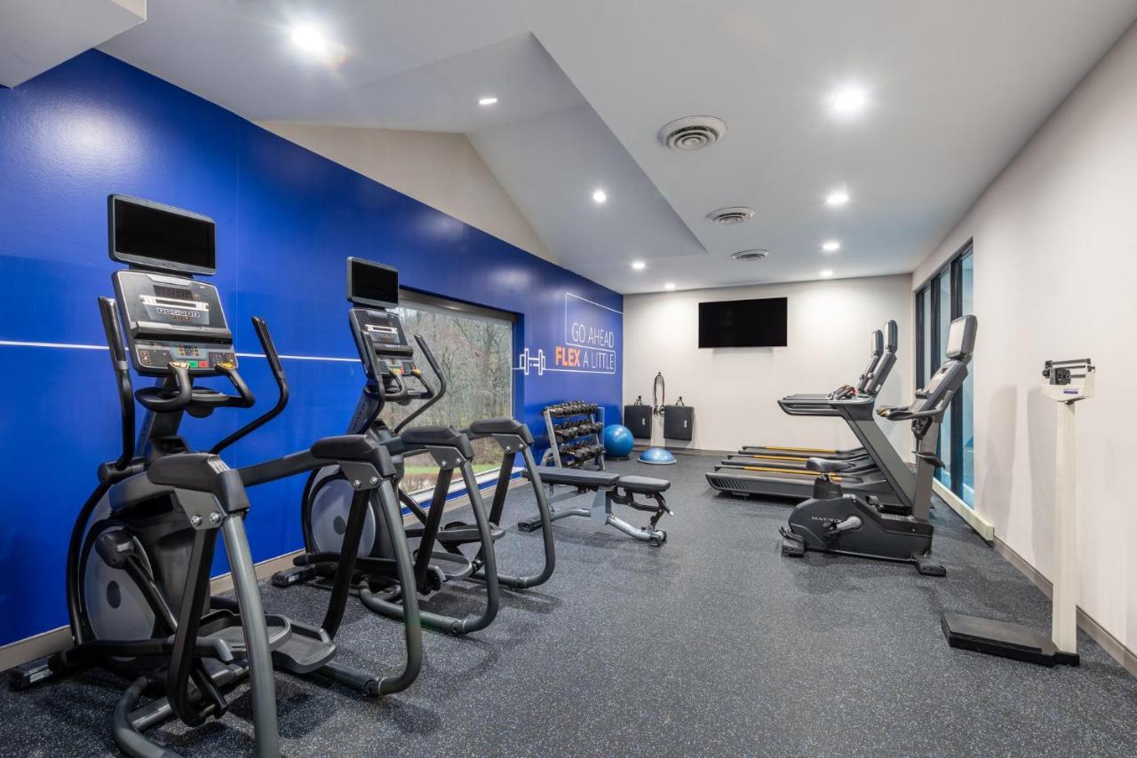 Holiday Inn Express & Suites Wadsworth By Ihg Exteriör bild