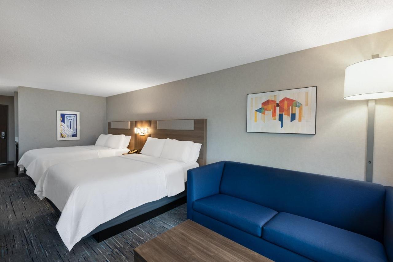 Holiday Inn Express & Suites Wadsworth By Ihg Exteriör bild
