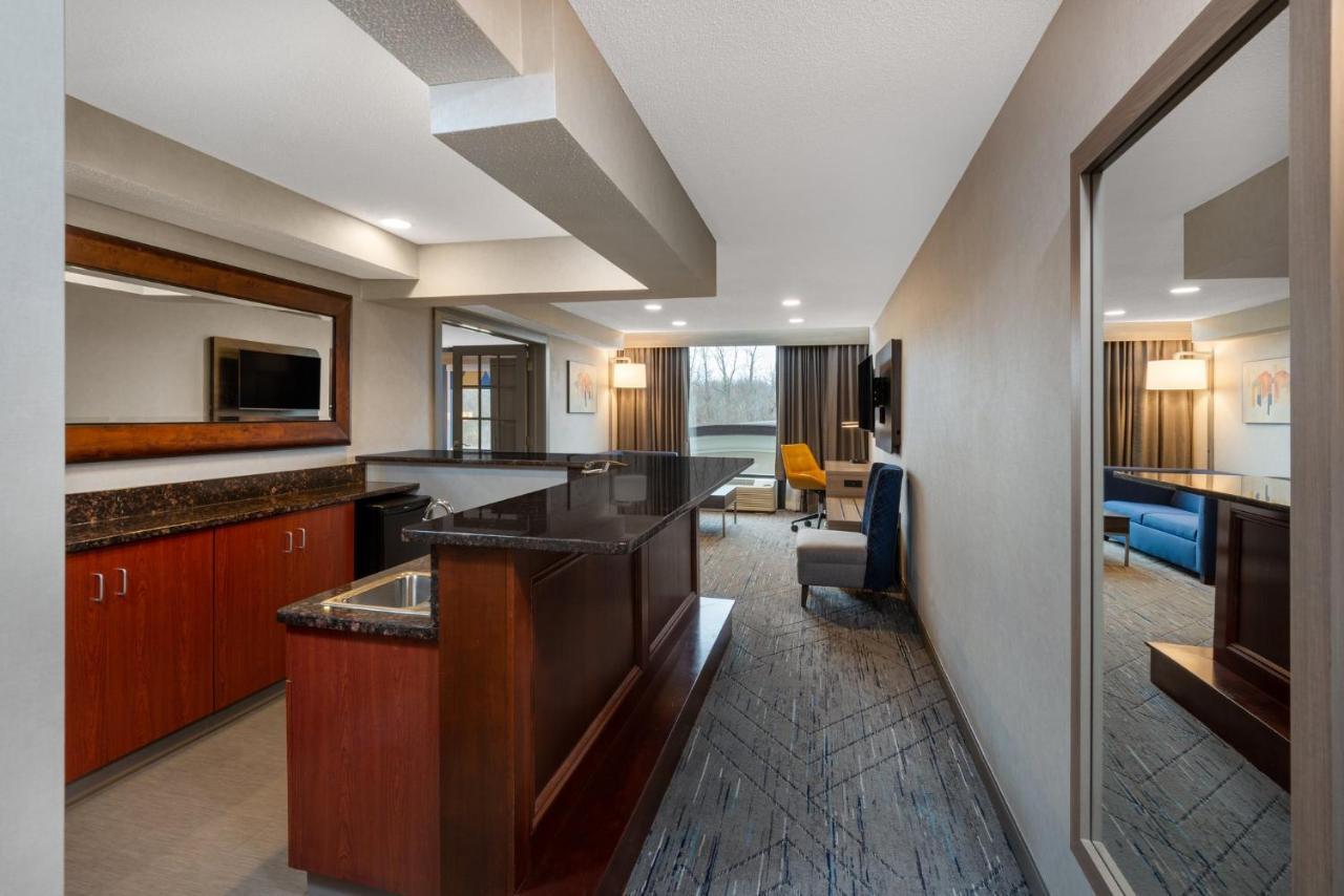 Holiday Inn Express & Suites Wadsworth By Ihg Exteriör bild