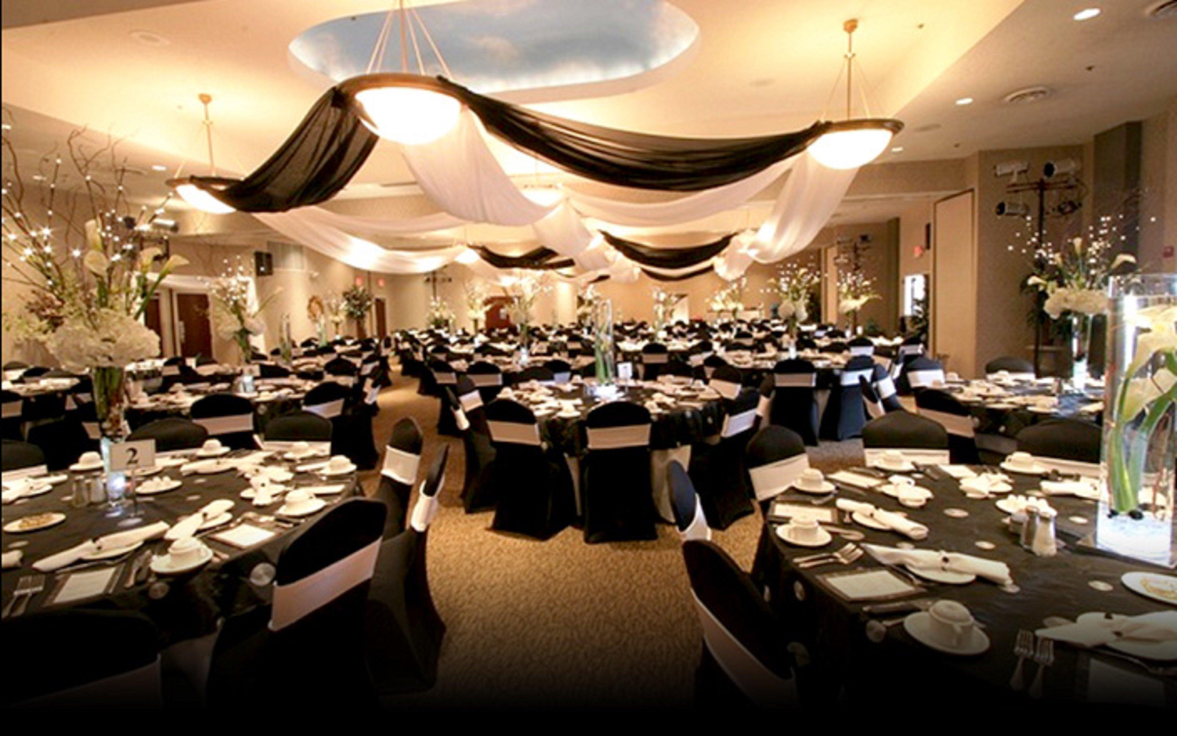Holiday Inn Express & Suites Wadsworth By Ihg Exteriör bild