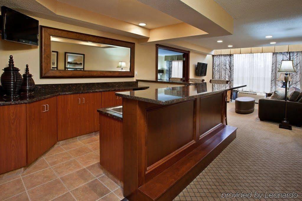 Holiday Inn Express & Suites Wadsworth By Ihg Exteriör bild